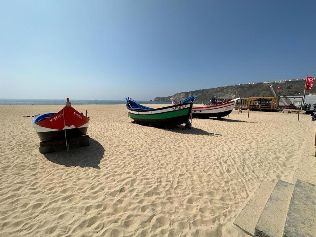 100 Meters From The Beach! Rua Da Regeneracao Nazaré Buitenkant foto